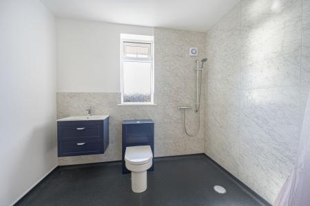 4 bedroom Detached house for sale in Woodville Road, Boston, PE21
