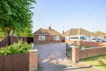 2 bedroom Detached bungalow for sale in Kingsway, Boston, PE21