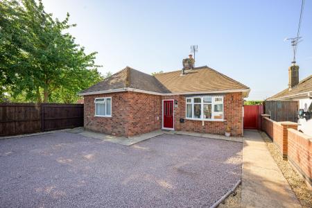 2 bedroom Detached bungalow for sale in Kingsway, Boston, PE21