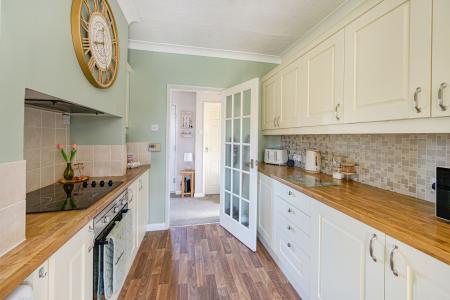 2 bedroom Detached bungalow for sale in Kingsway, Boston, PE21