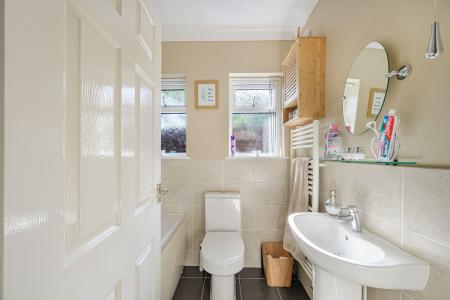 2 bedroom Detached bungalow for sale in Kingsway, Boston, PE21