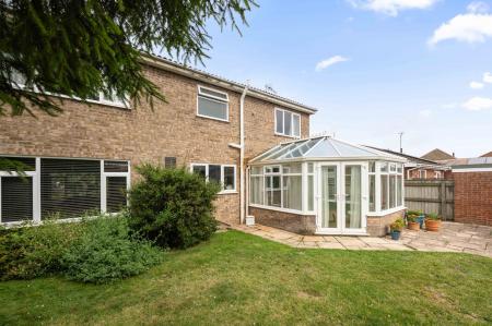4 bedroom Detached house for sale in Woodville Road, Boston, PE21