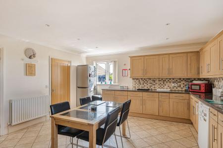 4 bedroom Detached bungalow for sale in Broadgate, Wrangle, PE22