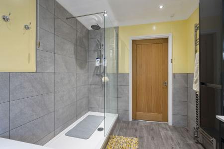 4 bedroom Detached bungalow for sale in Broadgate, Wrangle, PE22