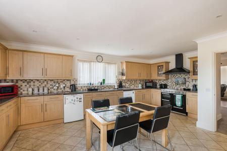 4 bedroom Detached bungalow for sale in Broadgate, Wrangle, PE22