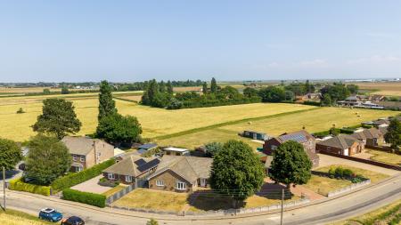 4 bedroom Detached bungalow for sale in Broadgate, Wrangle, PE22