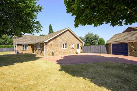4 bedroom Detached bungalow for sale in Broadgate, Wrangle, PE22