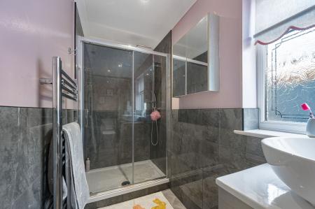 4 bedroom Detached bungalow for sale in Broadgate, Wrangle, PE22