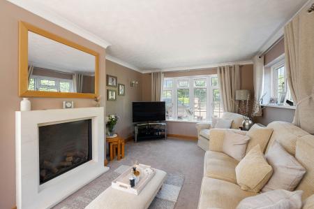 4 bedroom Detached house for sale in Meeres Lane, Kirton, PE20