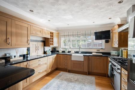 4 bedroom Detached house for sale in Meeres Lane, Kirton, PE20