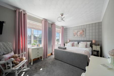 4 bedroom Detached house for sale in Meeres Lane, Kirton, PE20