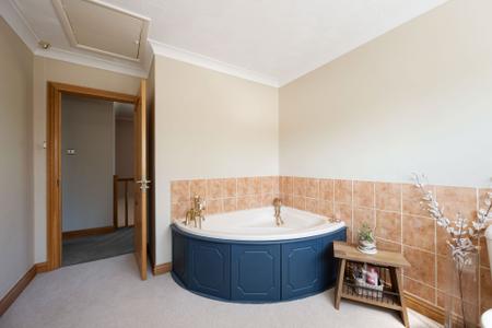 4 bedroom Detached house for sale in Meeres Lane, Kirton, PE20