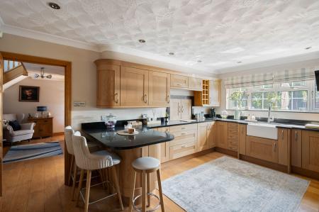 4 bedroom Detached house for sale in Meeres Lane, Kirton, PE20