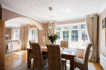 4 bedroom Detached house for sale in Meeres Lane, Kirton, PE20