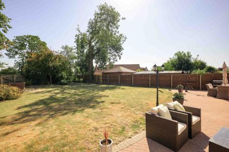 4 bedroom Detached house for sale in Meeres Lane, Kirton, PE20