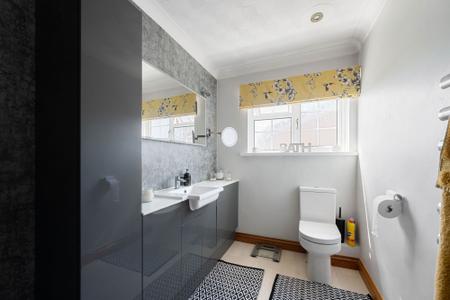 4 bedroom Detached house for sale in Meeres Lane, Kirton, PE20