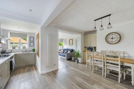 3 bedroom Semi-detached house for sale in Rochford Crescent, Boston, PE21