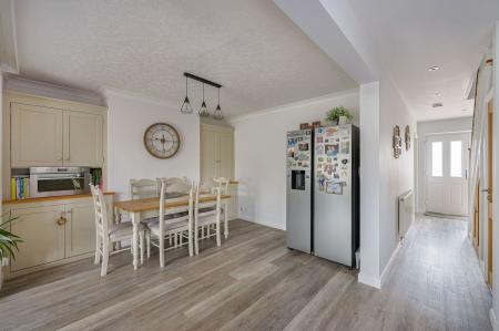 3 bedroom Semi-detached house for sale in Rochford Crescent, Boston, PE21