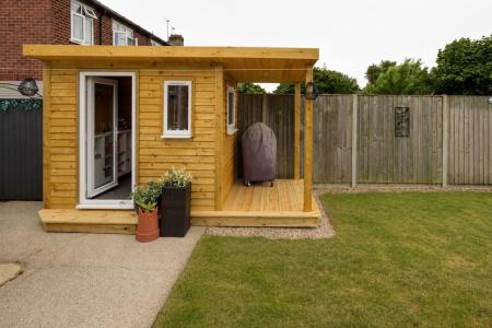 3 bedroom Semi-detached house for sale in Rochford Crescent, Boston, PE21
