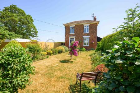 3 bedroom Detached house for sale in Spittal Hill Road, Freiston, PE22