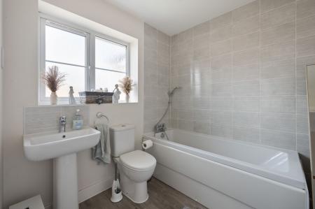 3 bedroom Semi-detached house for sale in Woodland Road, Kirton, PE20
