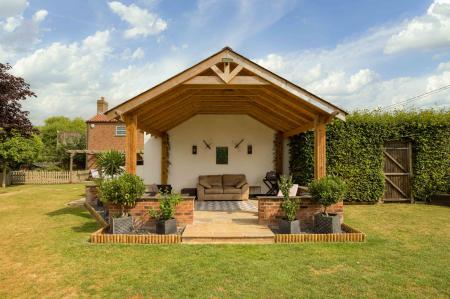 4 bedroom Detached house for sale in Silvertoft Lane, Frampton West, PE20
