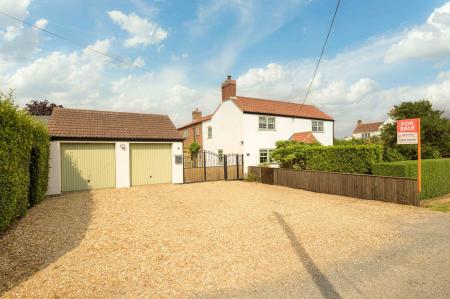 4 bedroom Detached house for sale in Silvertoft Lane, Frampton West, PE20
