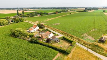 4 bedroom Detached house for sale in Silvertoft Lane, Frampton West, PE20