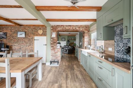 4 bedroom Detached house for sale in Silvertoft Lane, Frampton West, PE20
