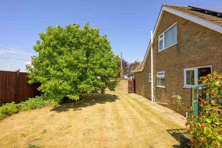 3 bedroom Detached house for sale in Days Lane, Donington, PE11