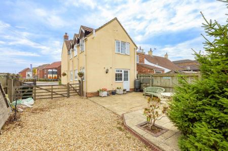 3 bedroom Detached house for sale in Main Road, Sibsey, PE22