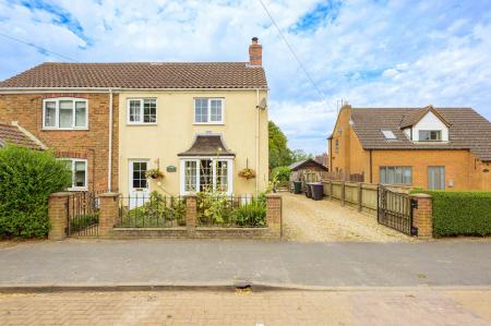 3 bedroom Detached house for sale in Main Road, Sibsey, PE22
