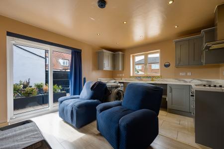2 bedroom Detached bungalow for sale in North End, Swineshead, PE20