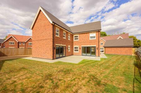 4 bedroom Detached house for sale in Philbeech Gardens, Kirton, PE20