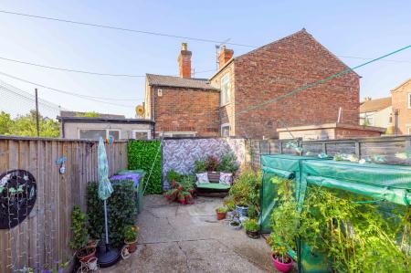 2 bedroom Terraced House for sale in Fishtoft Road, Boston, PE21