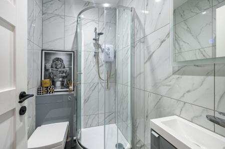 4 bedroom Semi-detached house for sale in West End Road, Frampton, PE20