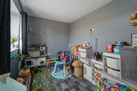 4 bedroom Semi-detached house for sale in West End Road, Frampton, PE20