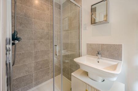 4 bedroom Detached house for sale in Plough Way, Frampton, PE20
