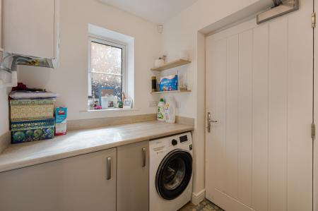 4 bedroom Detached house for sale in Plough Way, Frampton, PE20