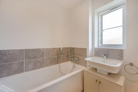 4 bedroom Detached house for sale in Plough Way, Frampton, PE20