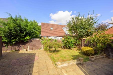 3 bedroom Semi-detached house for sale in Parsons Drive, Boston, PE21