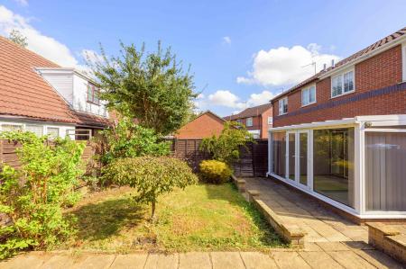 3 bedroom Semi-detached house for sale in Parsons Drive, Boston, PE21
