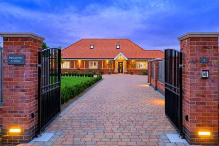 5 bedroom Detached house for sale in Meadowfields, Kirton End, PE20