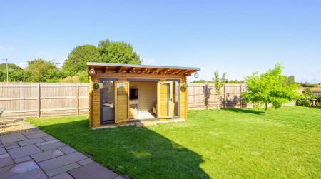 5 bedroom Detached house for sale in Meadowfields, Kirton End, PE20