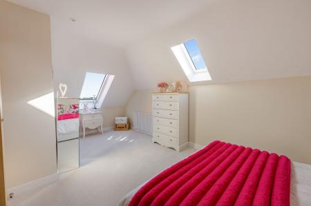 5 bedroom Detached house for sale in Meadowfields, Kirton End, PE20