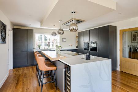 5 bedroom Detached house for sale in Meadowfields, Kirton End, PE20