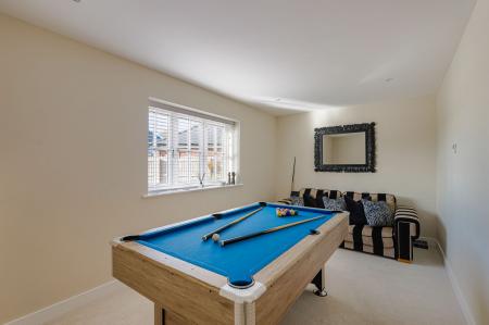 5 bedroom Detached house for sale in Meadowfields, Kirton End, PE20