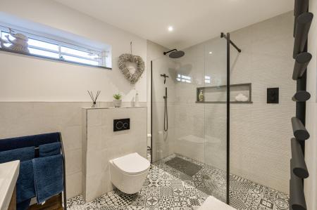 5 bedroom Detached house for sale in Meadowfields, Kirton End, PE20