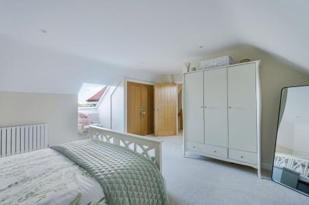 5 bedroom Detached house for sale in Meadowfields, Kirton End, PE20