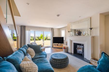 5 bedroom Detached house for sale in Meadowfields, Kirton End, PE20